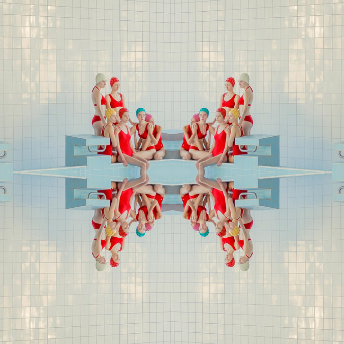 Mária Švarbová | Red pool, symmetry