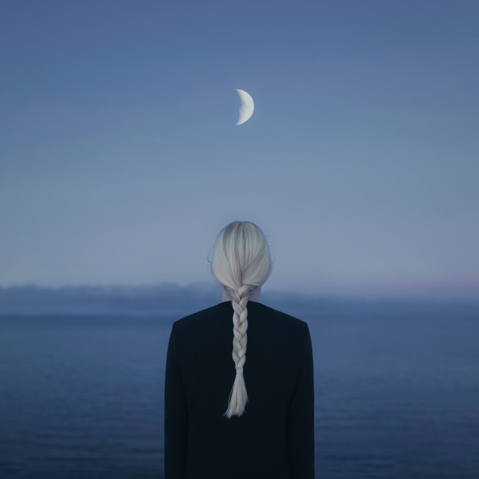 Gabriel Isak | Illumination in the Dark